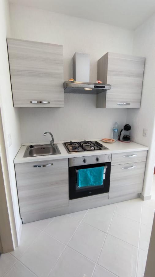 Appartamento Oltremare Vista Mare Ла Мадалена Екстериор снимка