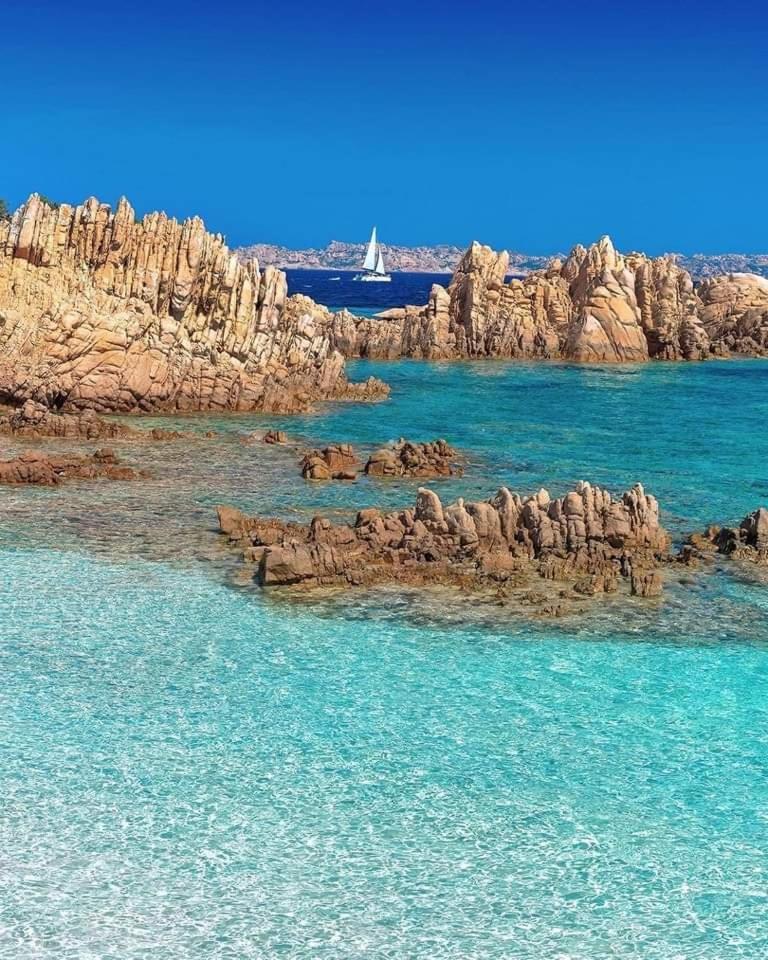 Appartamento Oltremare Vista Mare Ла Мадалена Екстериор снимка